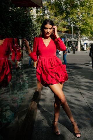 Vestido corto abullonado rojo